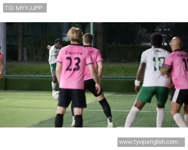 足球球星创意视频大挑战:精彩瞬间与炫酷技能完美融合,突破想象力极限 足球球星创意视频大挑战:精彩瞬间与炫酷技能完美融合,突破想象力极限