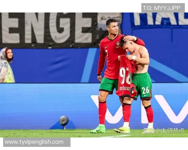 足球球星热身舞步揭秘 球场前的独特风采与激烈对决的秘密准备 足球球星热身舞步揭秘 球场前的独特风采与激烈对决的秘密准备